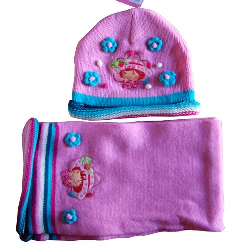 ensemble-bonnet-echarpe-charlotte-aux-fraises-rose