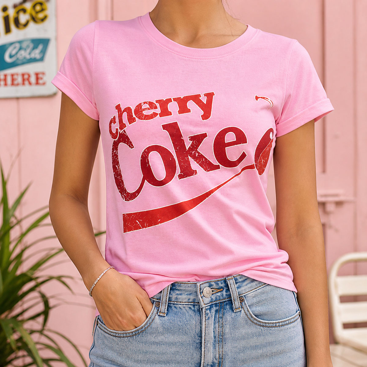 T-shirt femme Coca Cola Cherry rose � Taille S