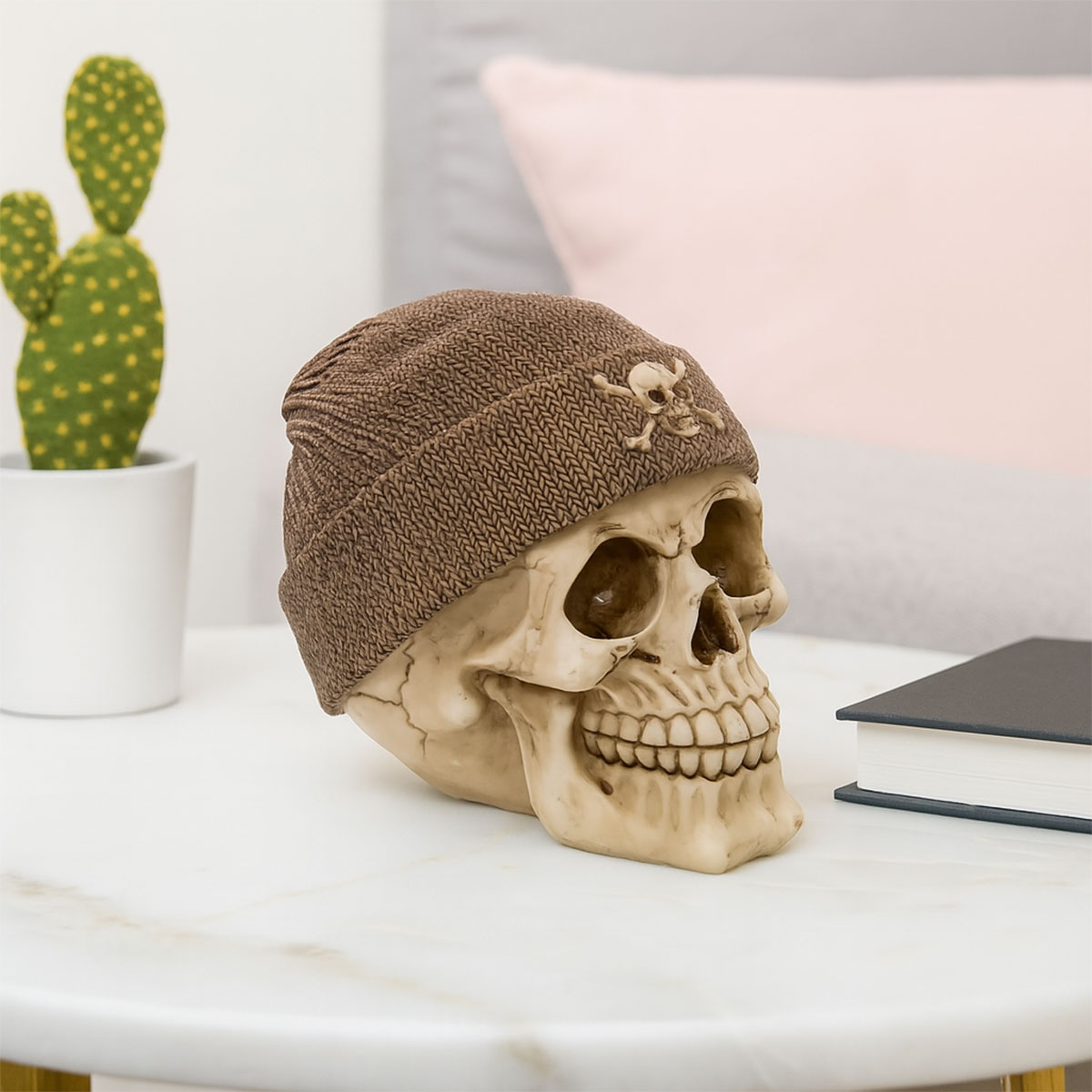 Figurine Crne avec bonnet brun