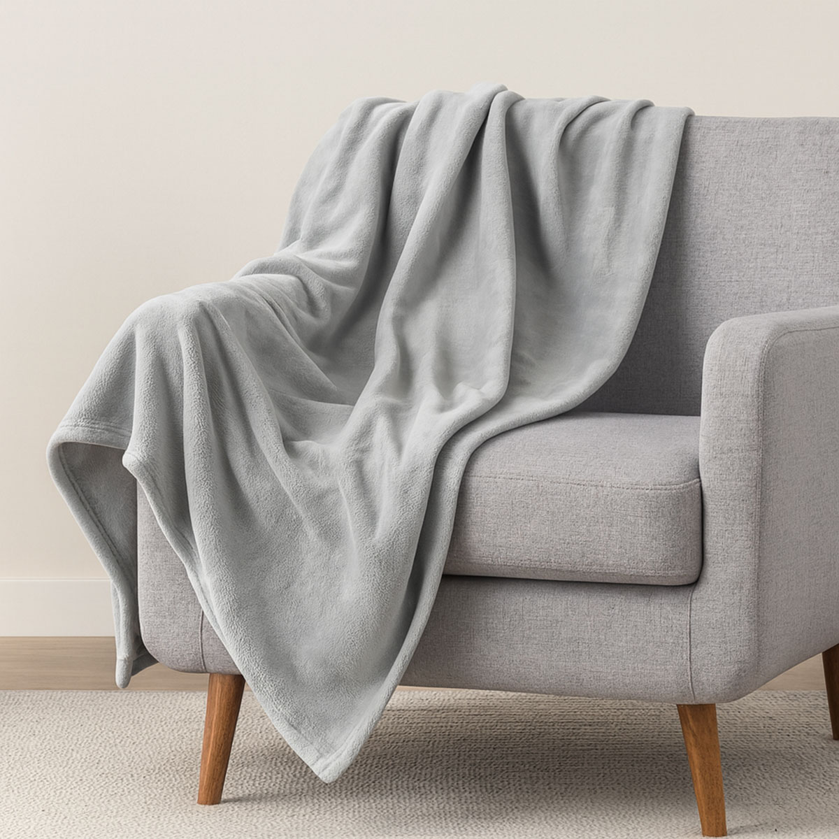 Plaid polaire doudou gris perle 130 x 160 cm