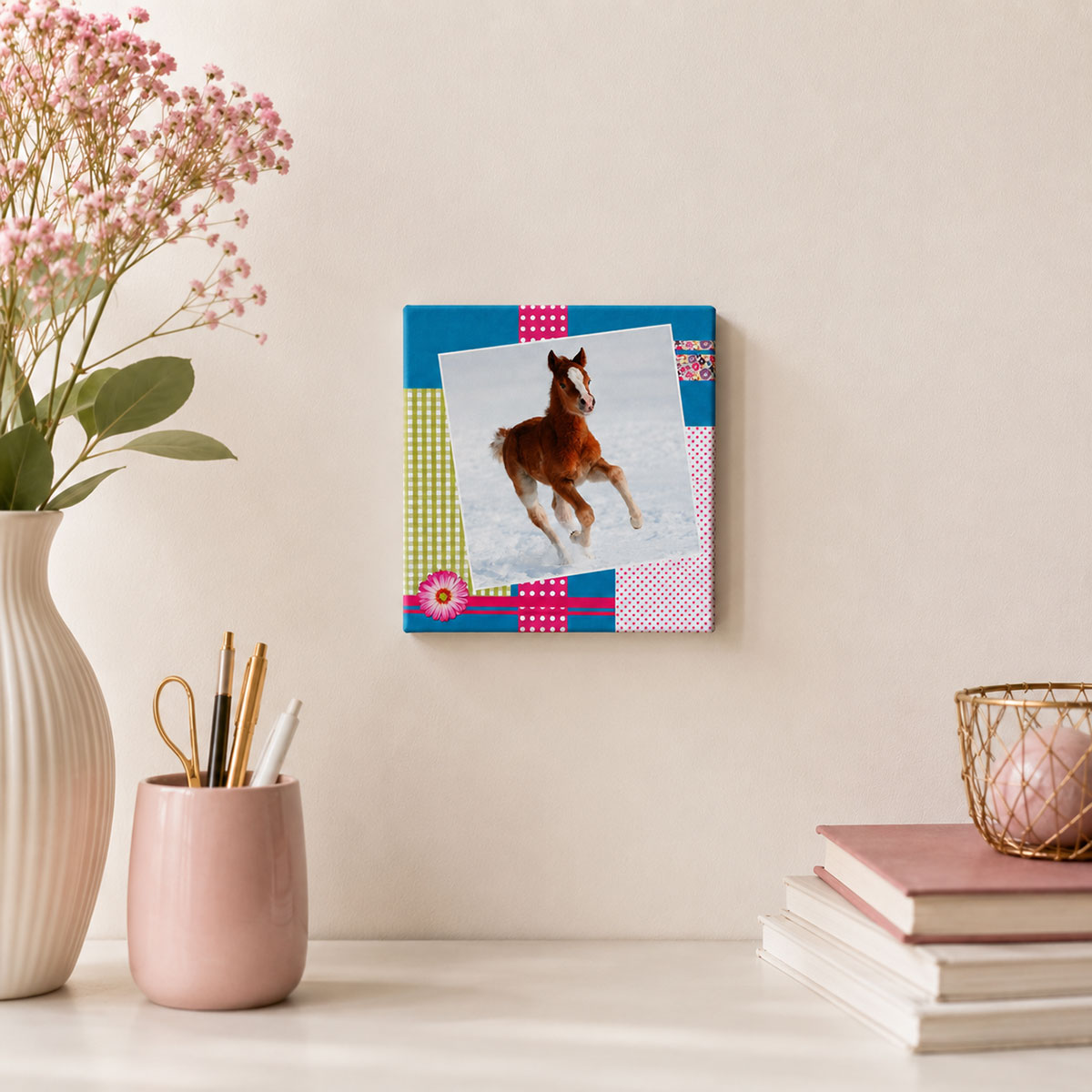 Cadre Cheval Patchwork en toile imprim�e Poulain 28 x 28 cm