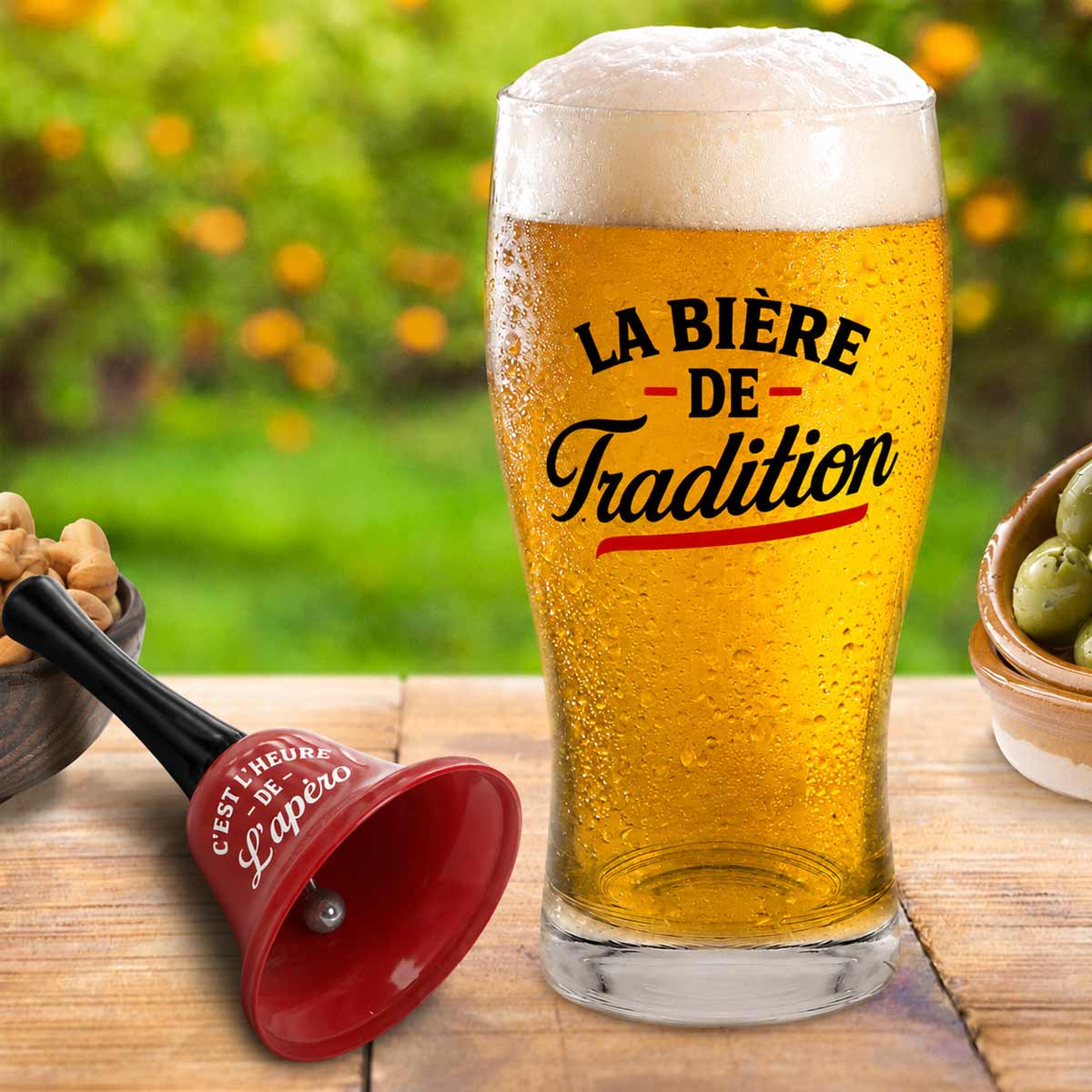 Coffret verre � bi�re et clochette