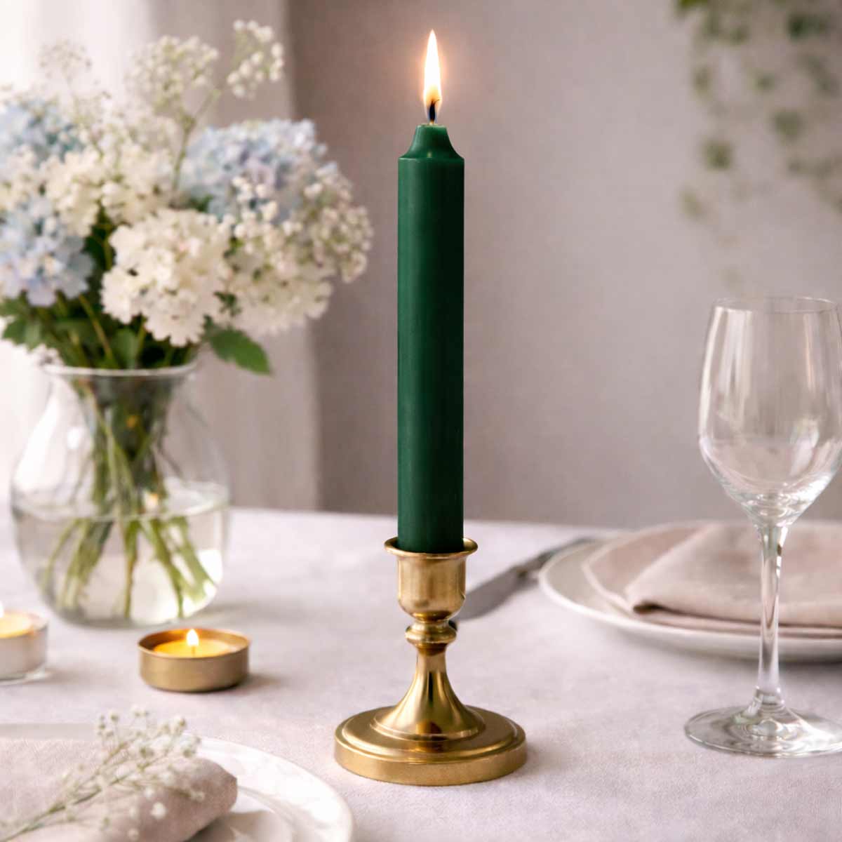 Bougie teint�e dans la masse 21 cm - vert sapin