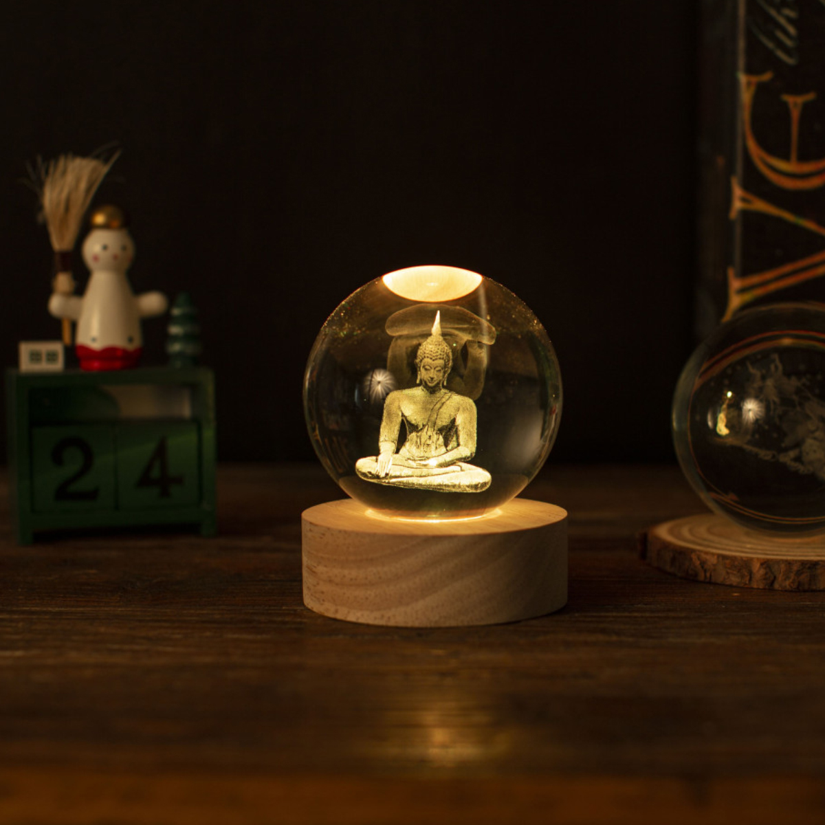 Veilleuse LED 3D bouddha en verre et socle en bois