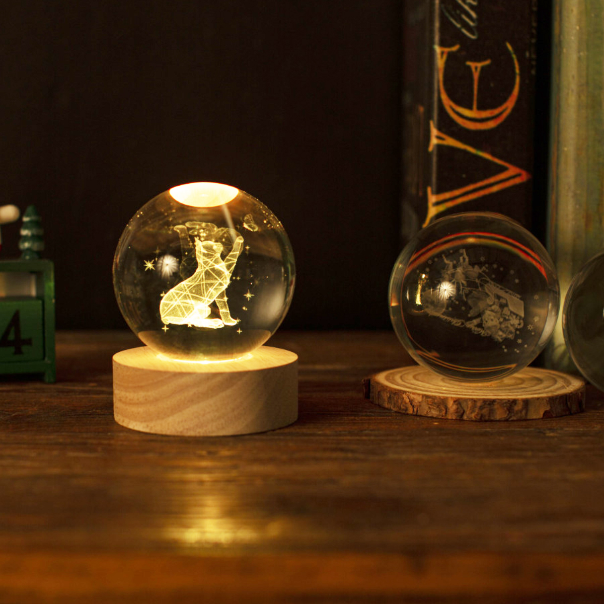 Veilleuse LED 3D chat et papillon �toil� en verre 8,5 cm