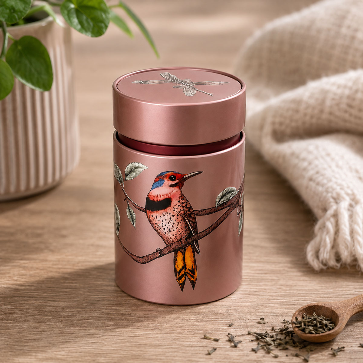 Bo�te � th� oiseaux rose en m�tal 150 g double couvercle