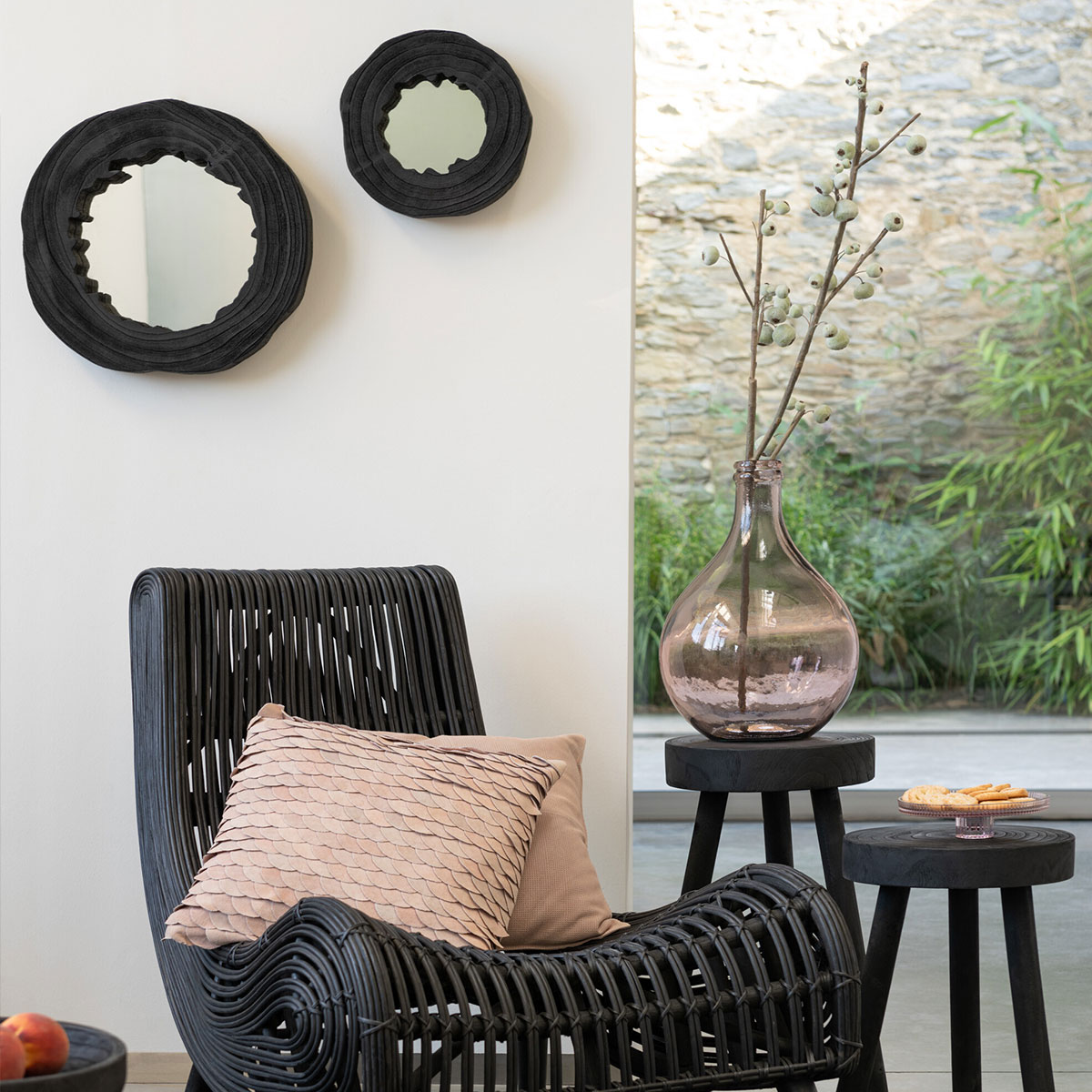 Miroir irrgulier en bois noir 40 cm