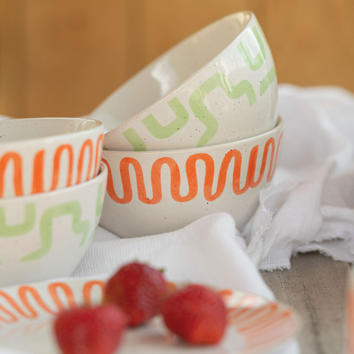 Bol en porcelaine avec courbe orange