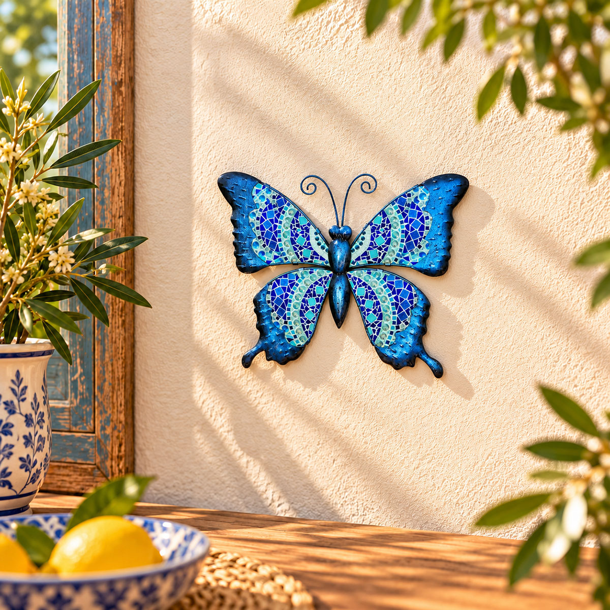 D�coration murale papillon bleu en m�tal mosa�que 24 cm