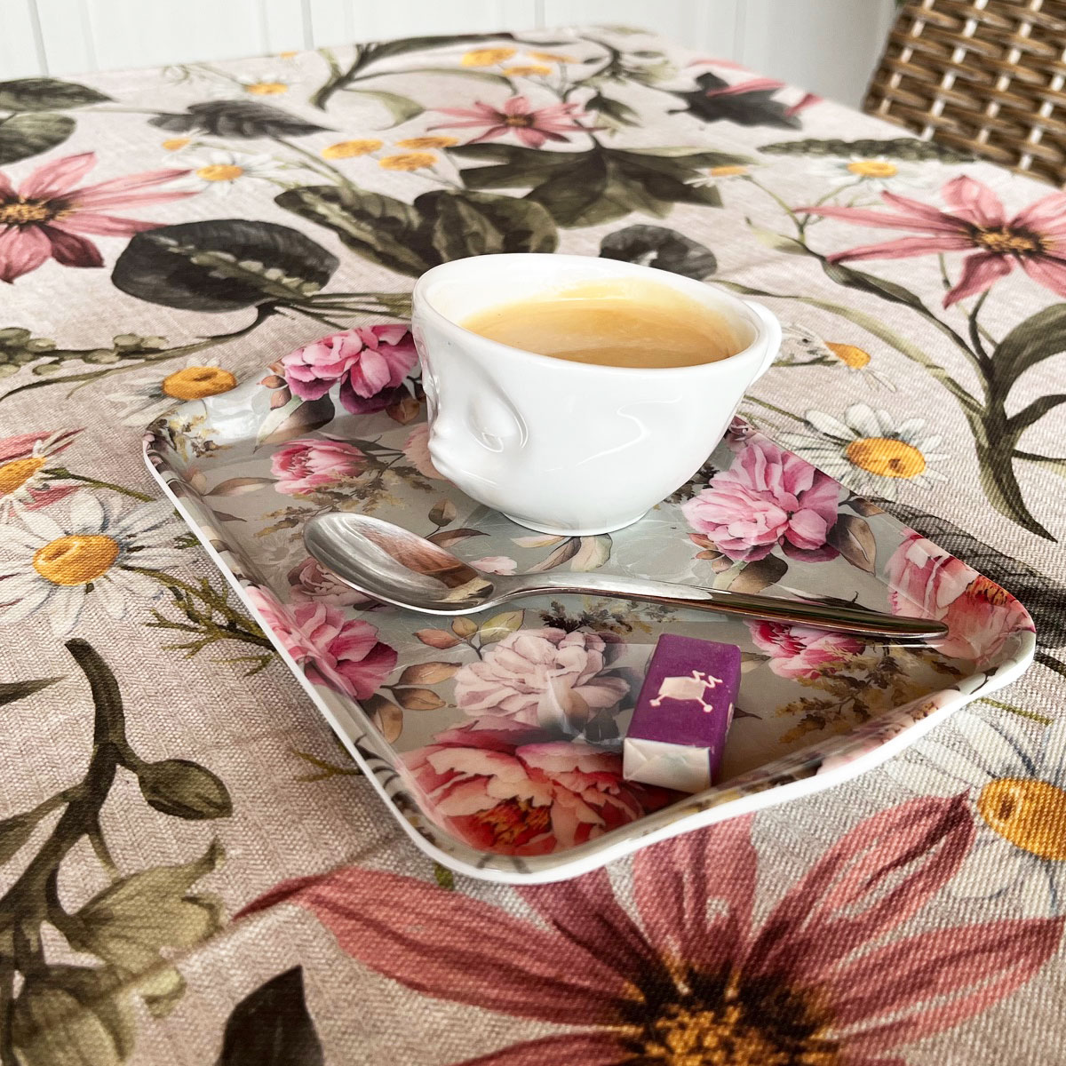 Petit Plateau Rectangulaire  Composition de Pivoines