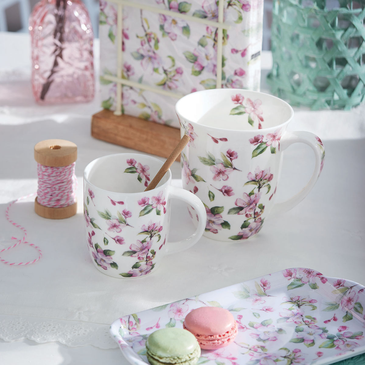 Mug en porcelaine Fleurs de cerisier  0,4 litre