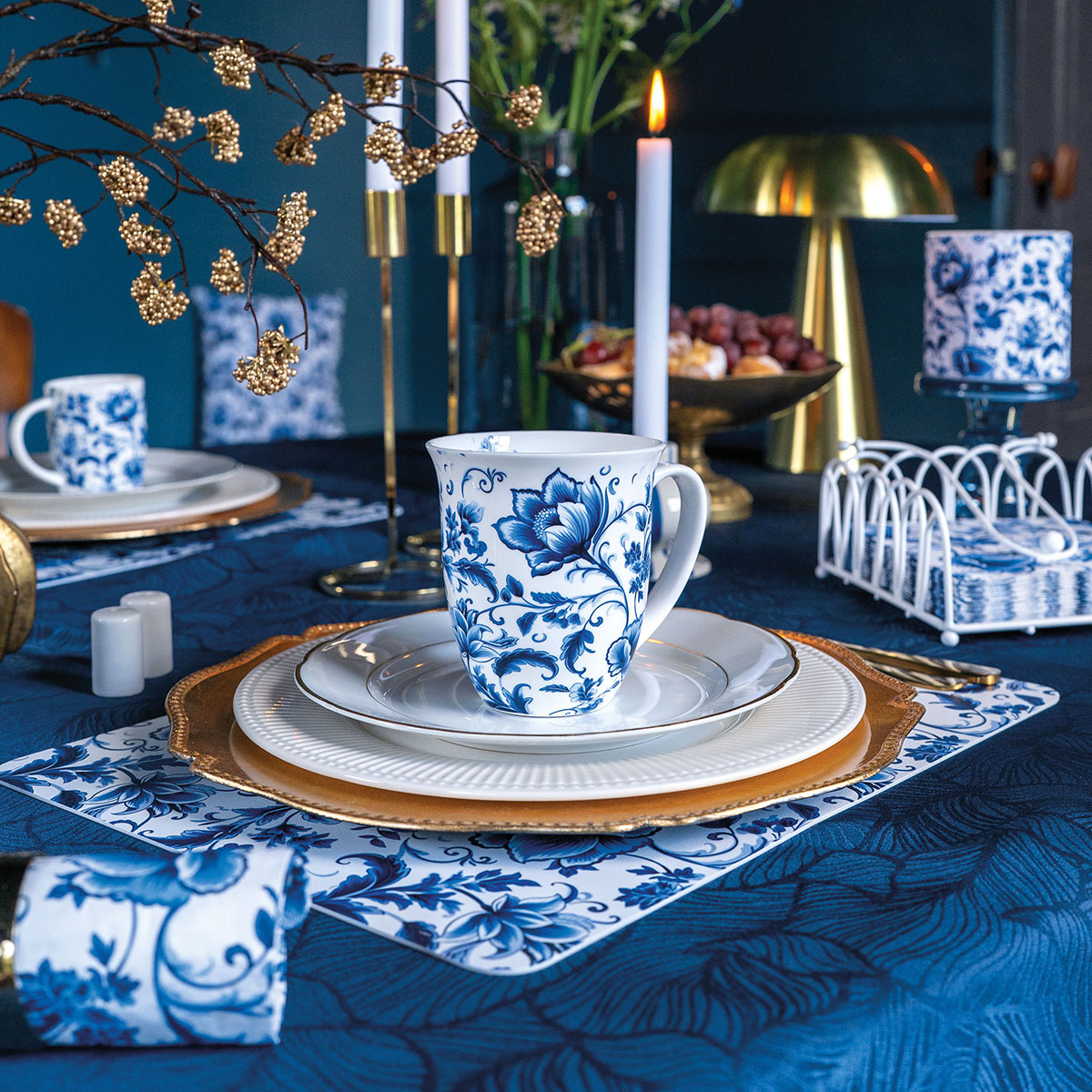 Petit mug fleurs bleues traditionnelles