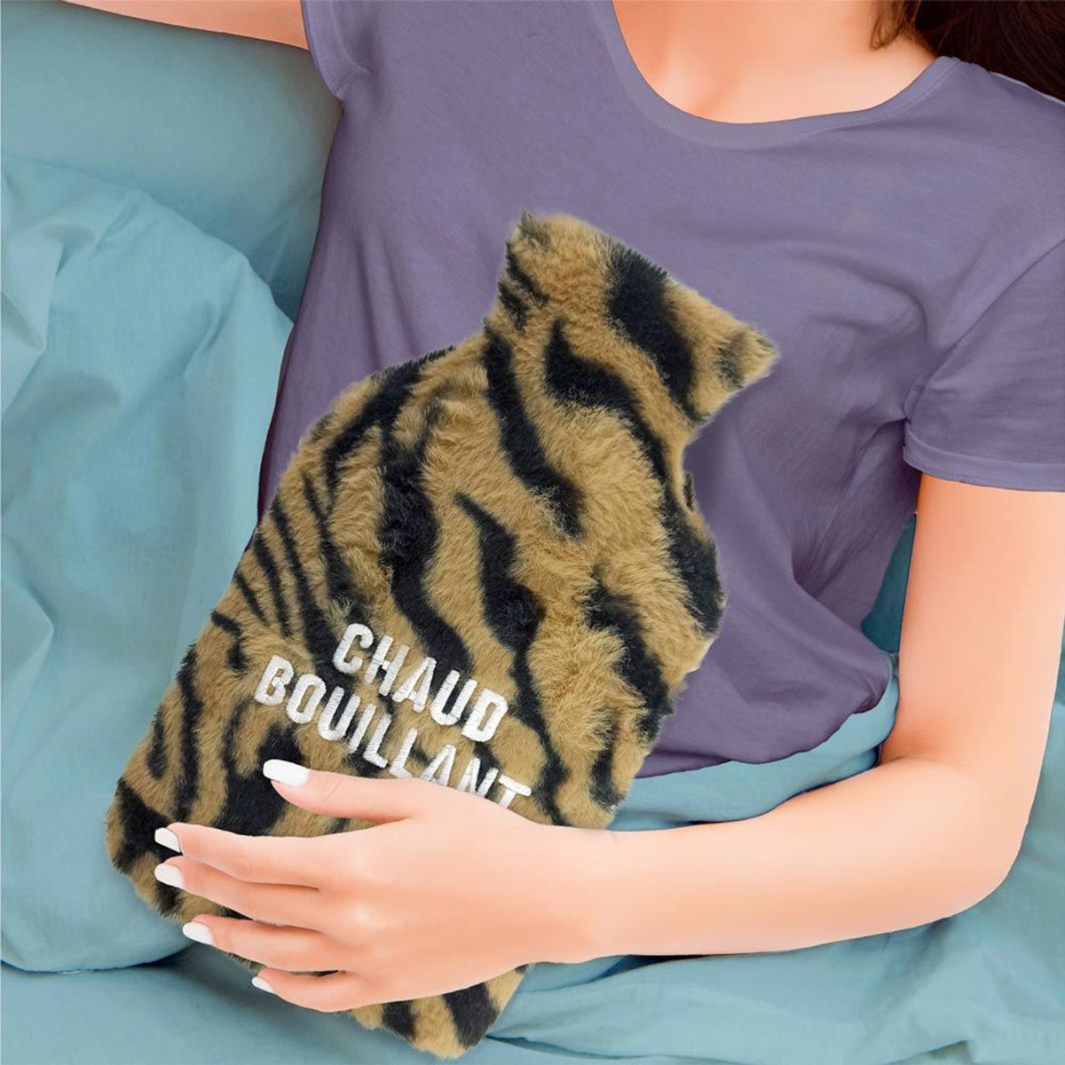 Bouillotte traditionnelle en fourrure chaud bouillant