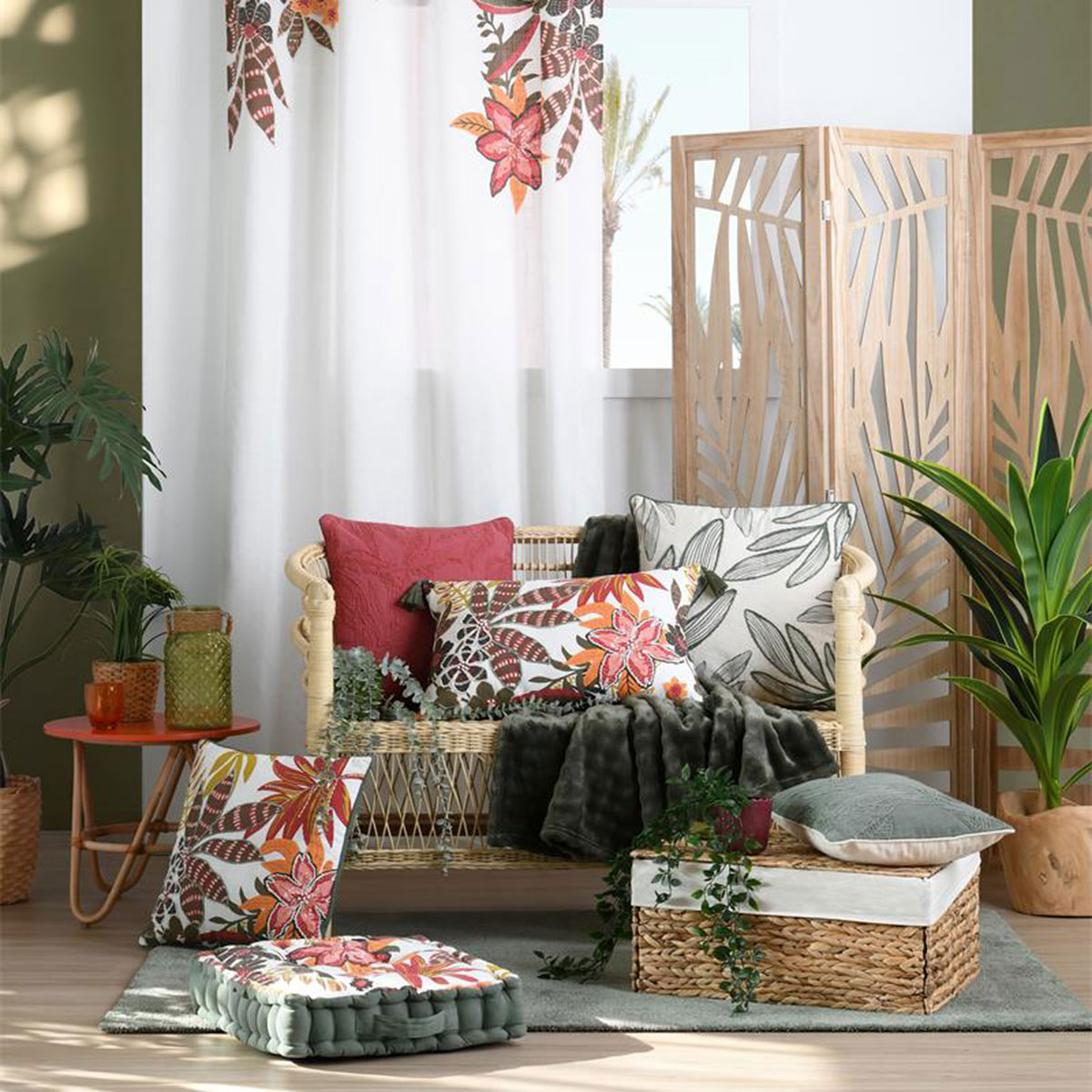 Coussin de sol matelass� fleurs tropicales 45 x 45 cm