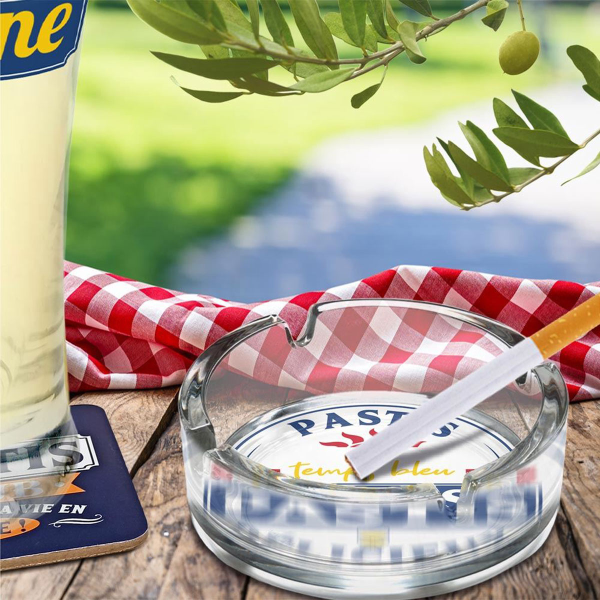 Cendrier en verre Pastis par temps bleu Pastis D�licieux