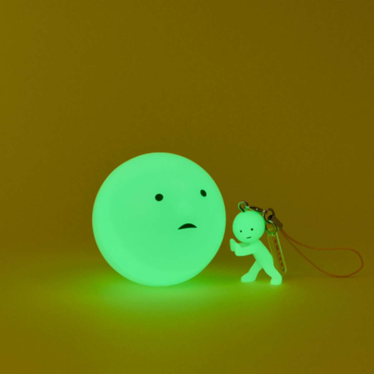 Figurine Smiski Strap � S�rie 2 avec capsule phosphorescente