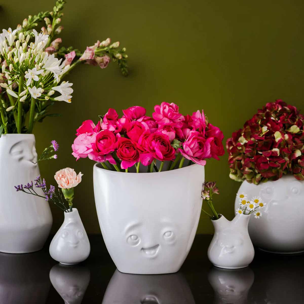 Vase Tassen Joy en porcelaine h�teli�re � 21 � 20 � 10 cm