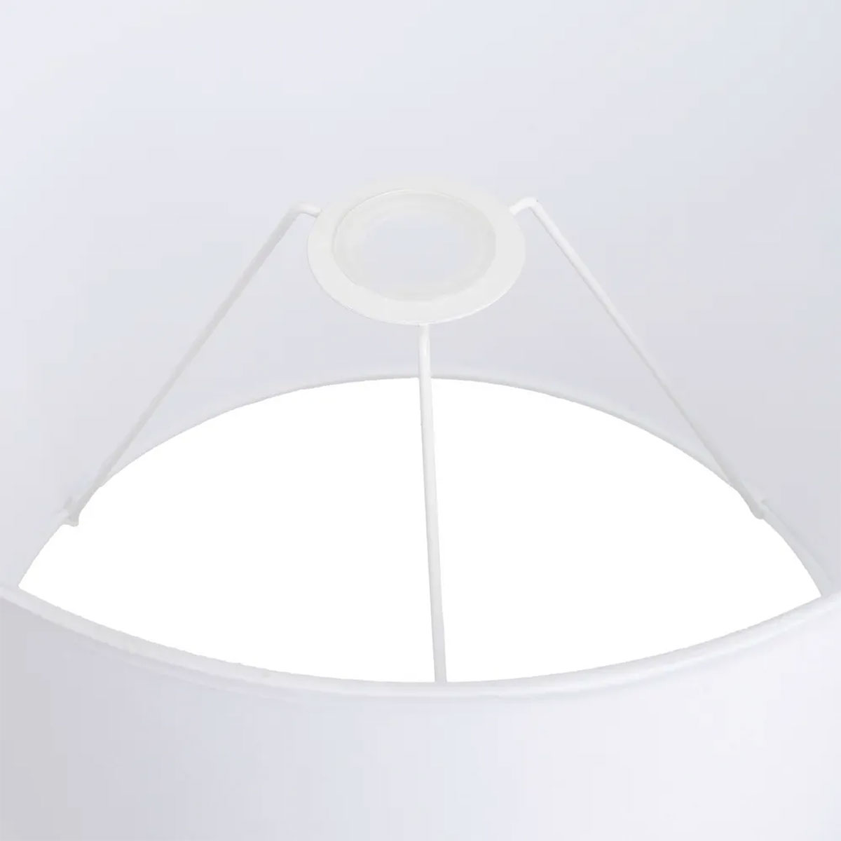 Abat-jour blanc � Hauteur 24 cm