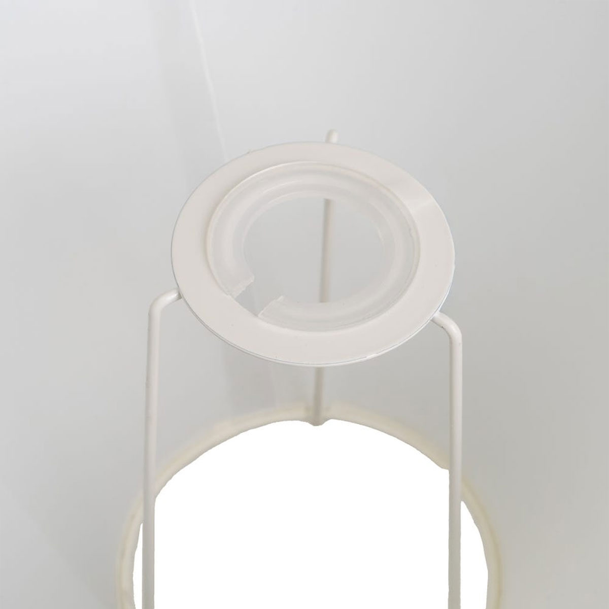 Abat-jour conique beige � Hauteur 14,5 cm