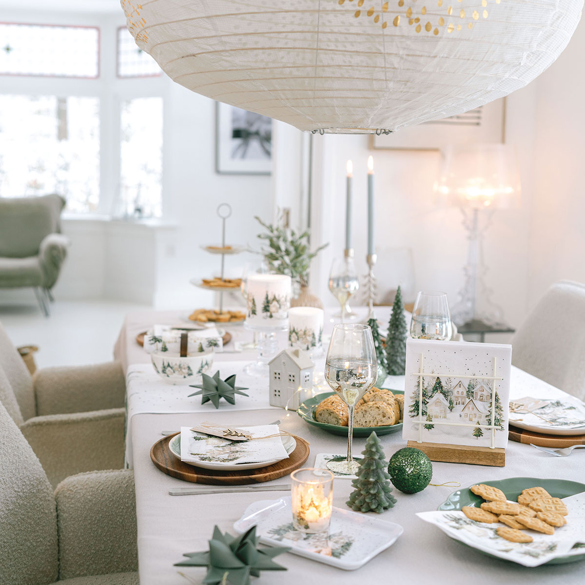 Bol en porcelaine fine d�cor Village de No�l