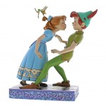 Figurine Peter Pan et Wendy - Un baiser inattendu