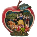 Figurine Scne de Blanche-Neige dans une Pomme Disney Traditions