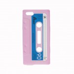 Coque silicone Iphone 5 cassette audio rose
