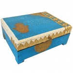 Boîte Main de Fatima bois peint bleu vieilli et laiton 20.5 cm