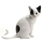 Figurine Noah le chat pelage Coeur en rsine