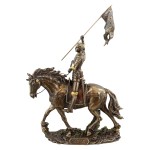 Figurine Jeanne d'Arc � cheval 30 cm